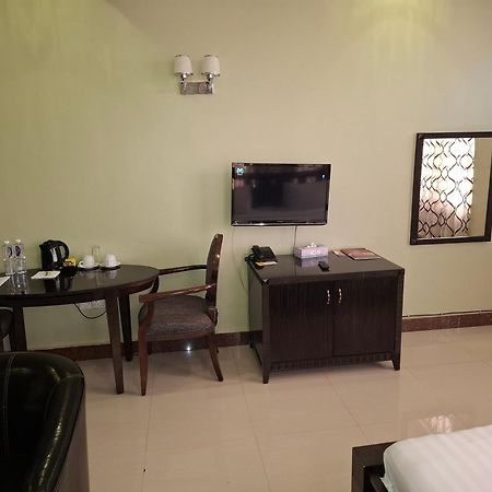 Flomi Hotel Morogoro Eksteriør bilde