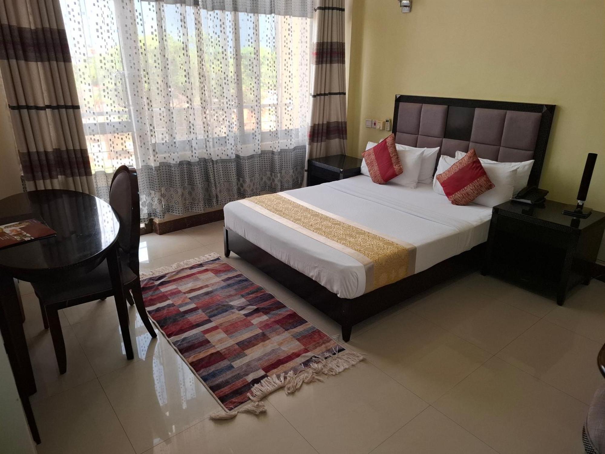 Flomi Hotel Morogoro Eksteriør bilde
