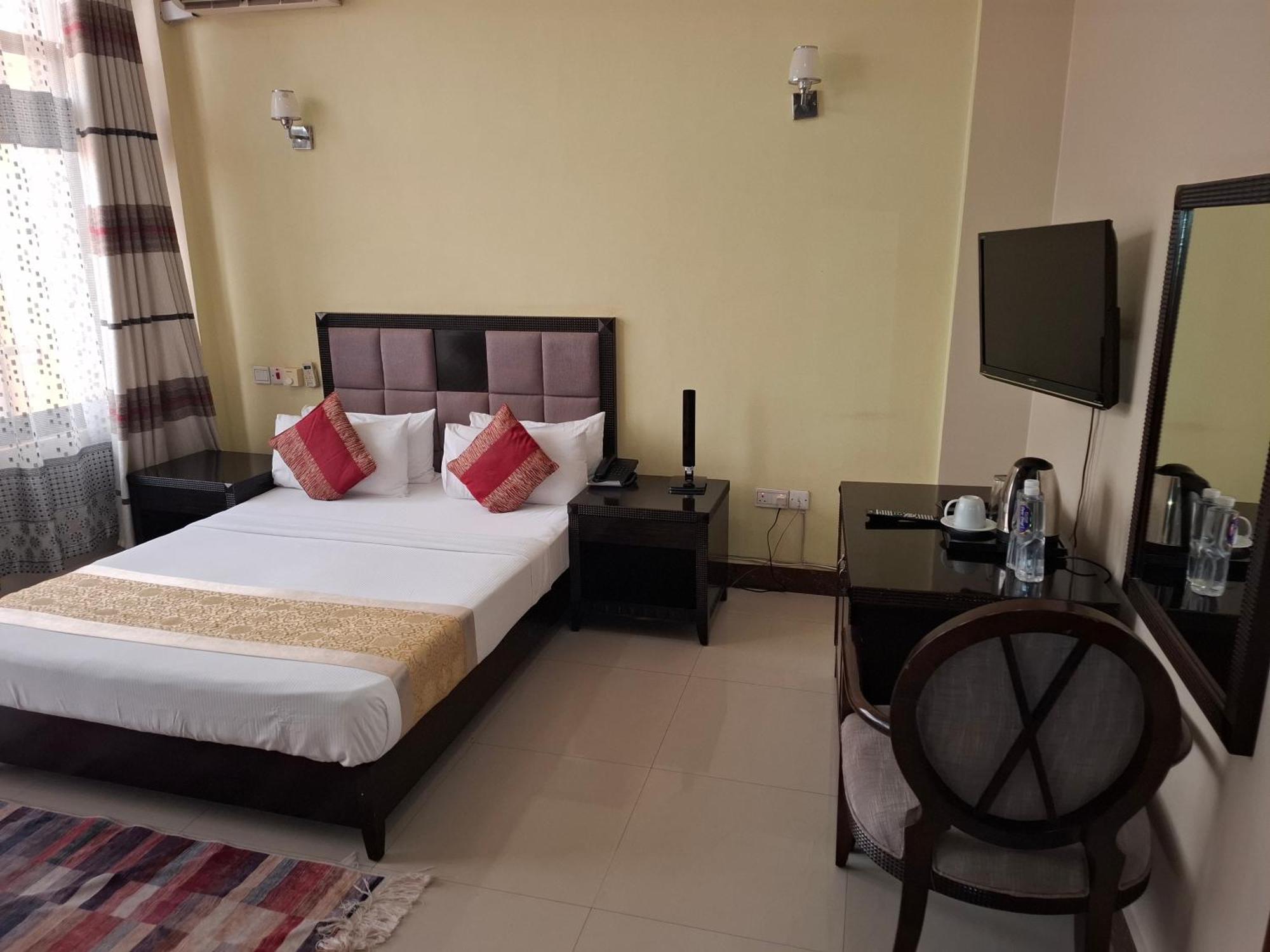 Flomi Hotel Morogoro Eksteriør bilde