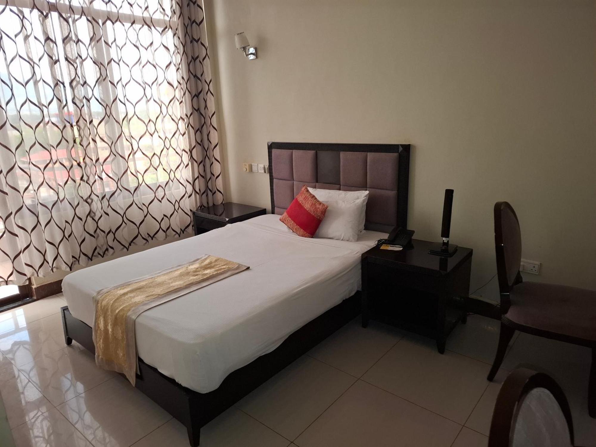 Flomi Hotel Morogoro Eksteriør bilde